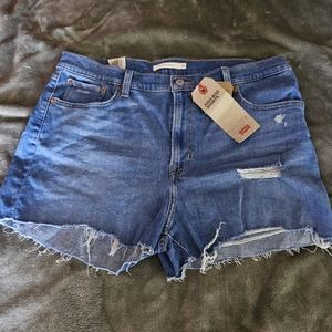 High rise levi shorts